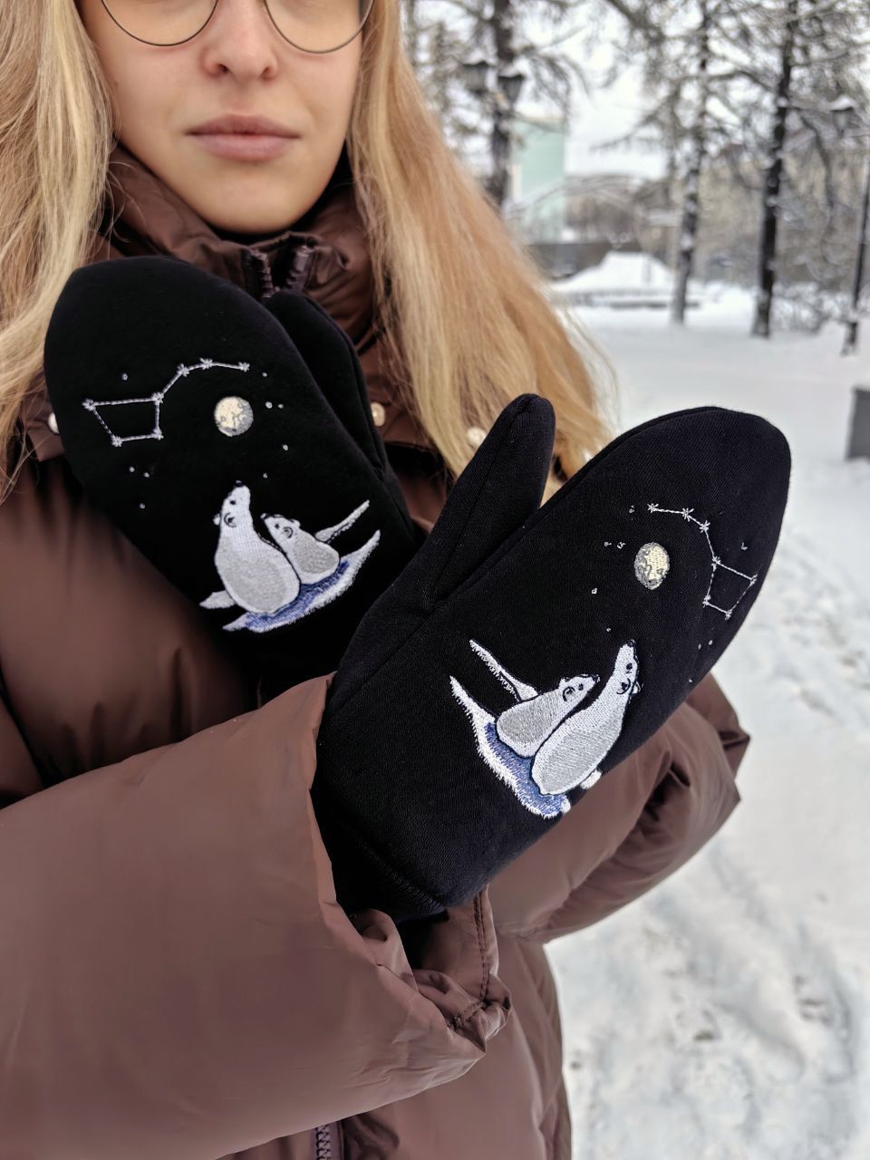 Варежки "Северная вышивка"