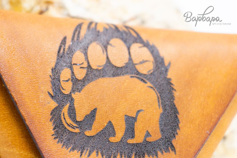 Монетница треугольная