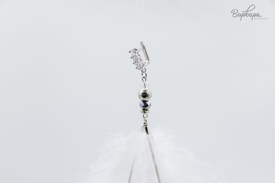 Серьги с перьями