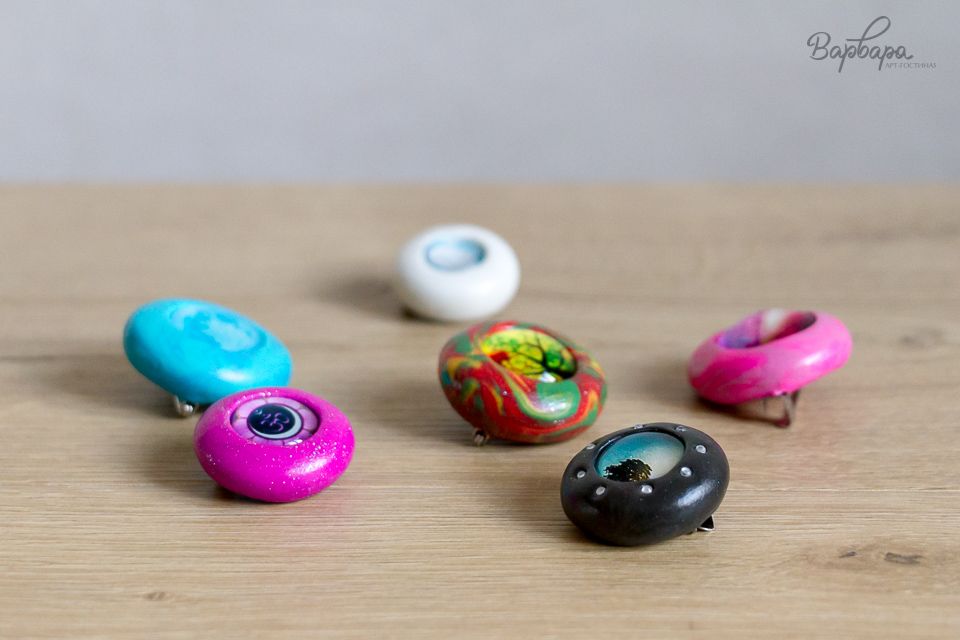 Брошка малая