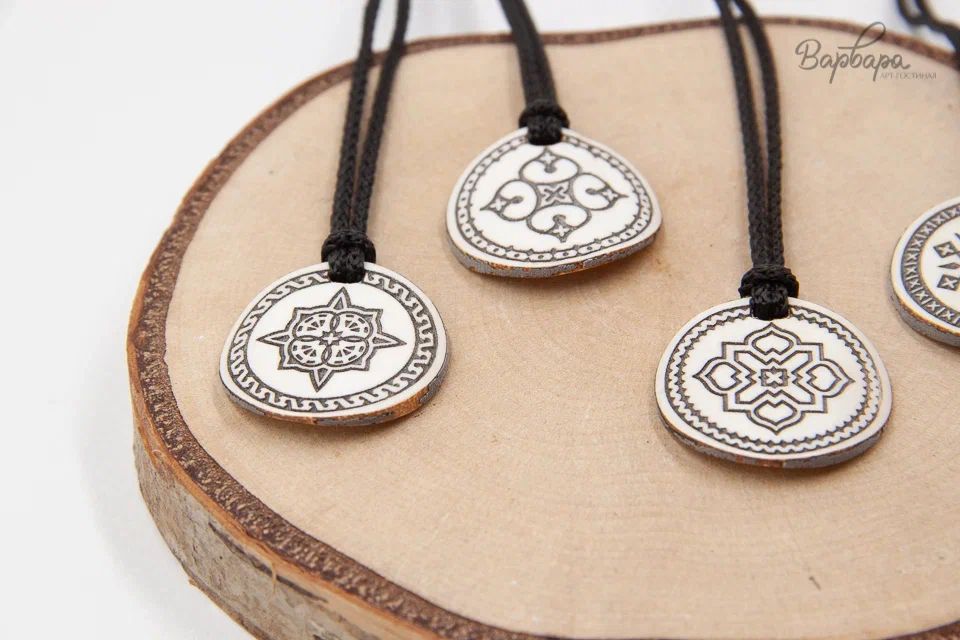Кулон "Дары Севера" орнамент
