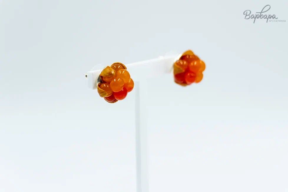 Серьги гвоздики морошка