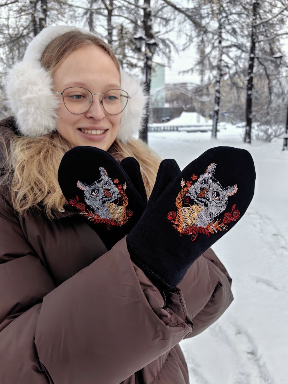 Варежки "Северная вышивка"