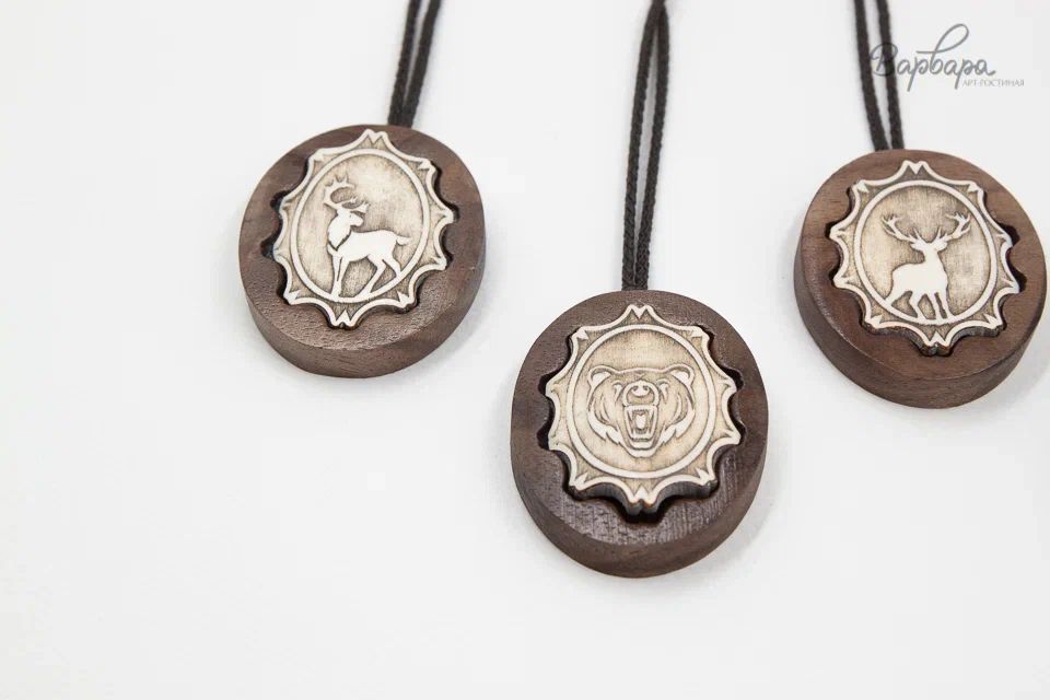 Кулон "Дары Севера" дерево, кость