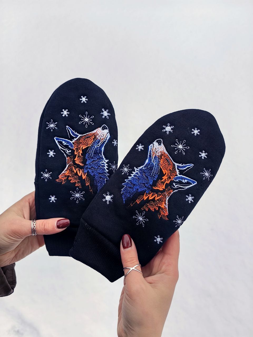 Варежки "Северная вышивка"