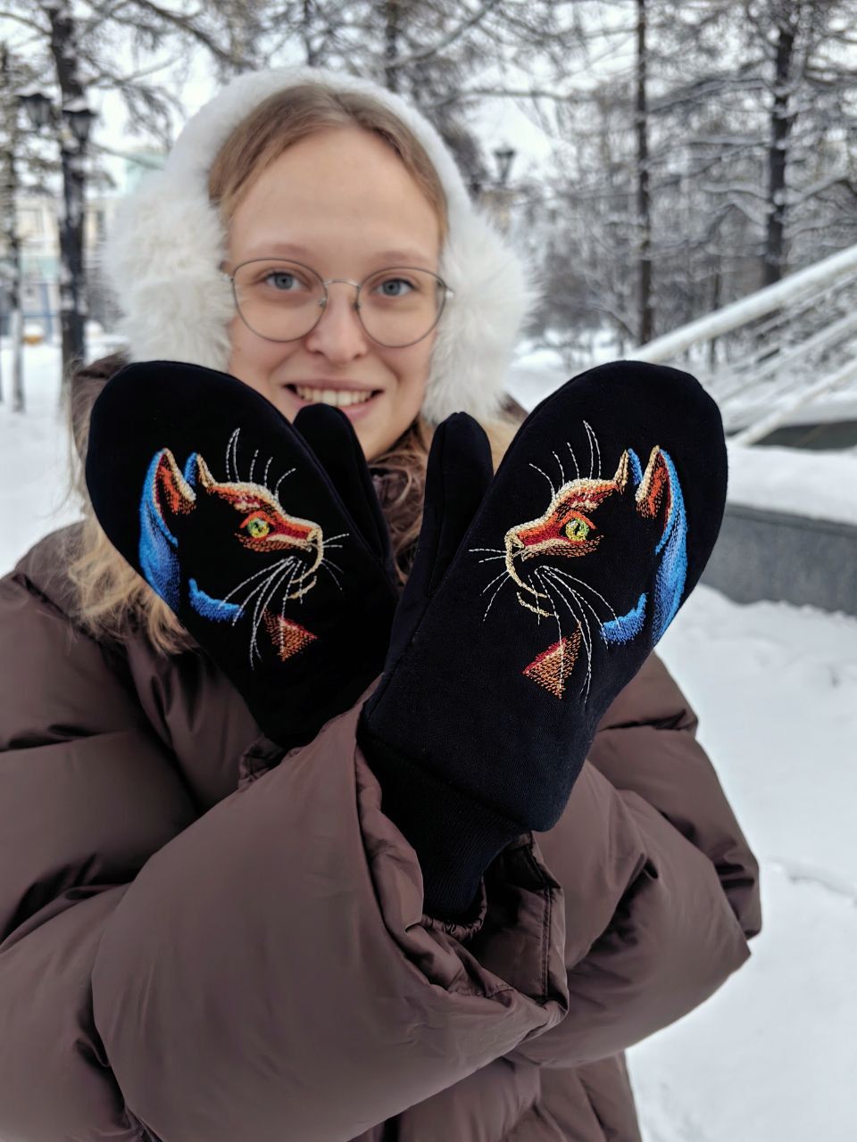 Варежки "Северная вышивка"