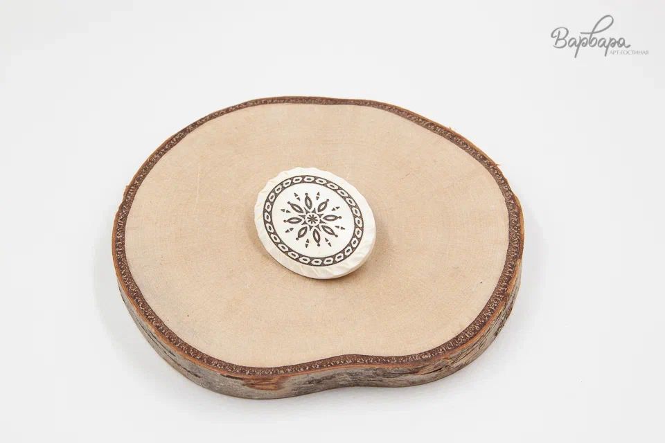 Брошь с орнаментом "Дары Севера"