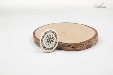 Брошь с орнаментом "Дары Севера"