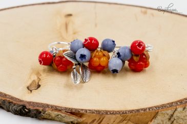 Брошь-булавка "Полярная ягода"