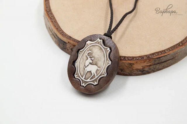 Кулон "Дары Севера" дерево, кость